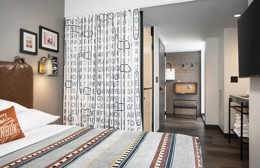Moxy Louisville Downtown-1